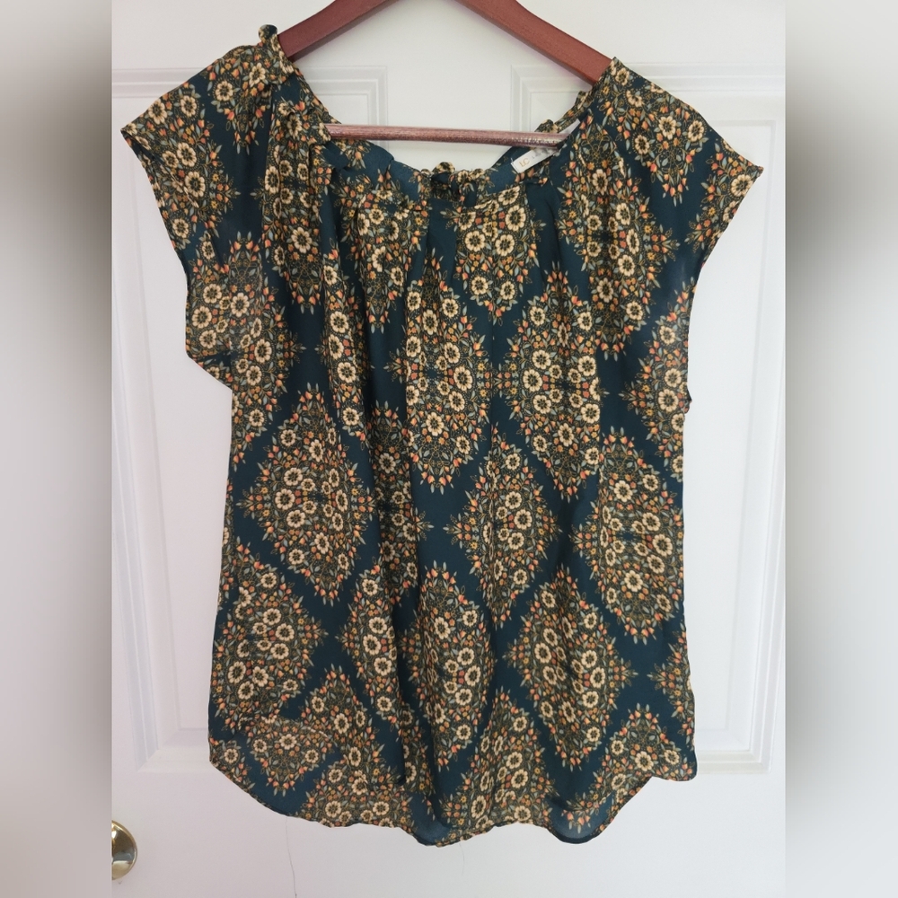 Lauren Conrad Size L Pullover Blouse Tie Back Green Multi Floral Short Sleeve